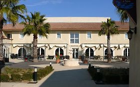 Hotel Restaurant Les Jasses De Camargue